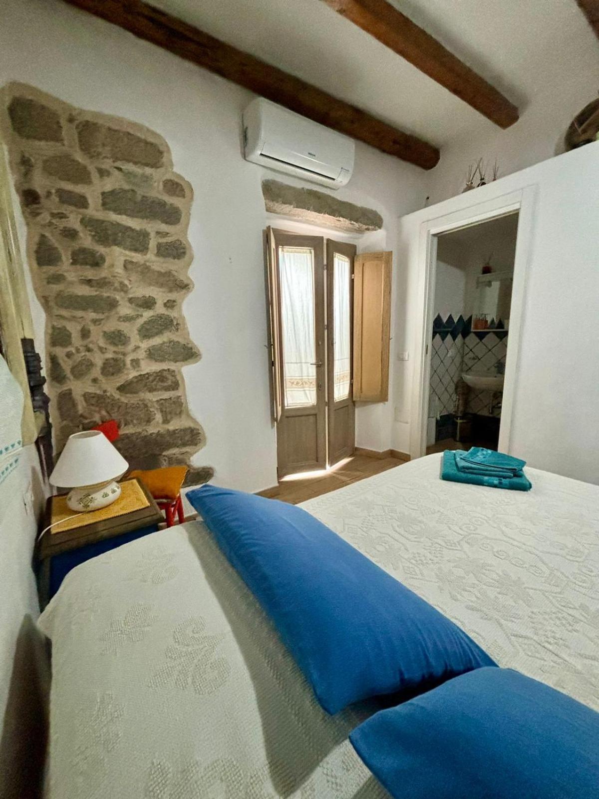 B&B Pascal House Nuoro_Iun E5016 Nuoro  Ngoại thất bức ảnh