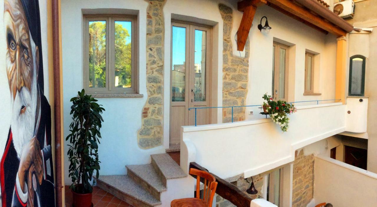 B&B Pascal House Nuoro_Iun E5016 Nuoro  Ngoại thất bức ảnh